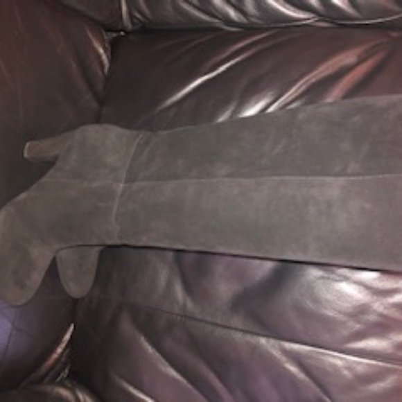 Jessica Simpson, Size 10 Black Suede Tall Boots - Picture 2 of 2